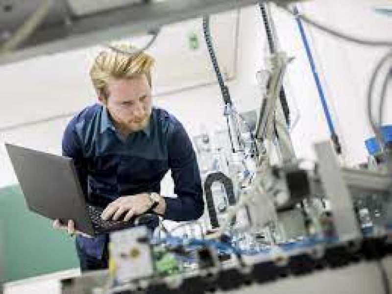 ADVANCE CERTIFICATE IN JUNIOR  COMPUTER  ENGINEER LEVEL 2 ( M-A5 )